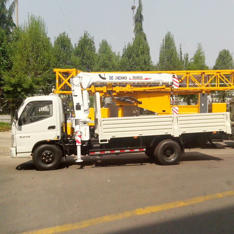 XCMG Official Brand New 4 Ton Small Pickup Truck Mounted Crane Sq4sk2q for Sale